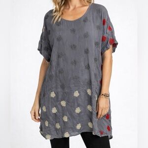 Johnny Was Floral Embroidered Gray Tunic Top Red & Cream Size M Style C90707-2